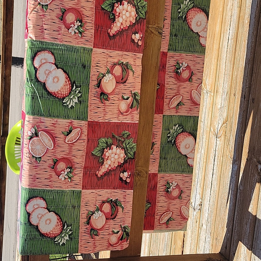 Oilcloth Tablecloth 1980's. Measures 9.5' by 3.9'. Beautiful Vibrant Colors. - Picture 3 of 16